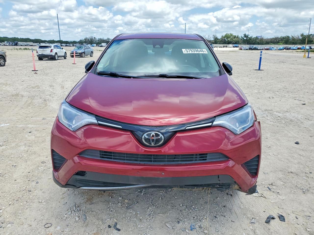 2018 Toyota Rav4 Le - Image 5