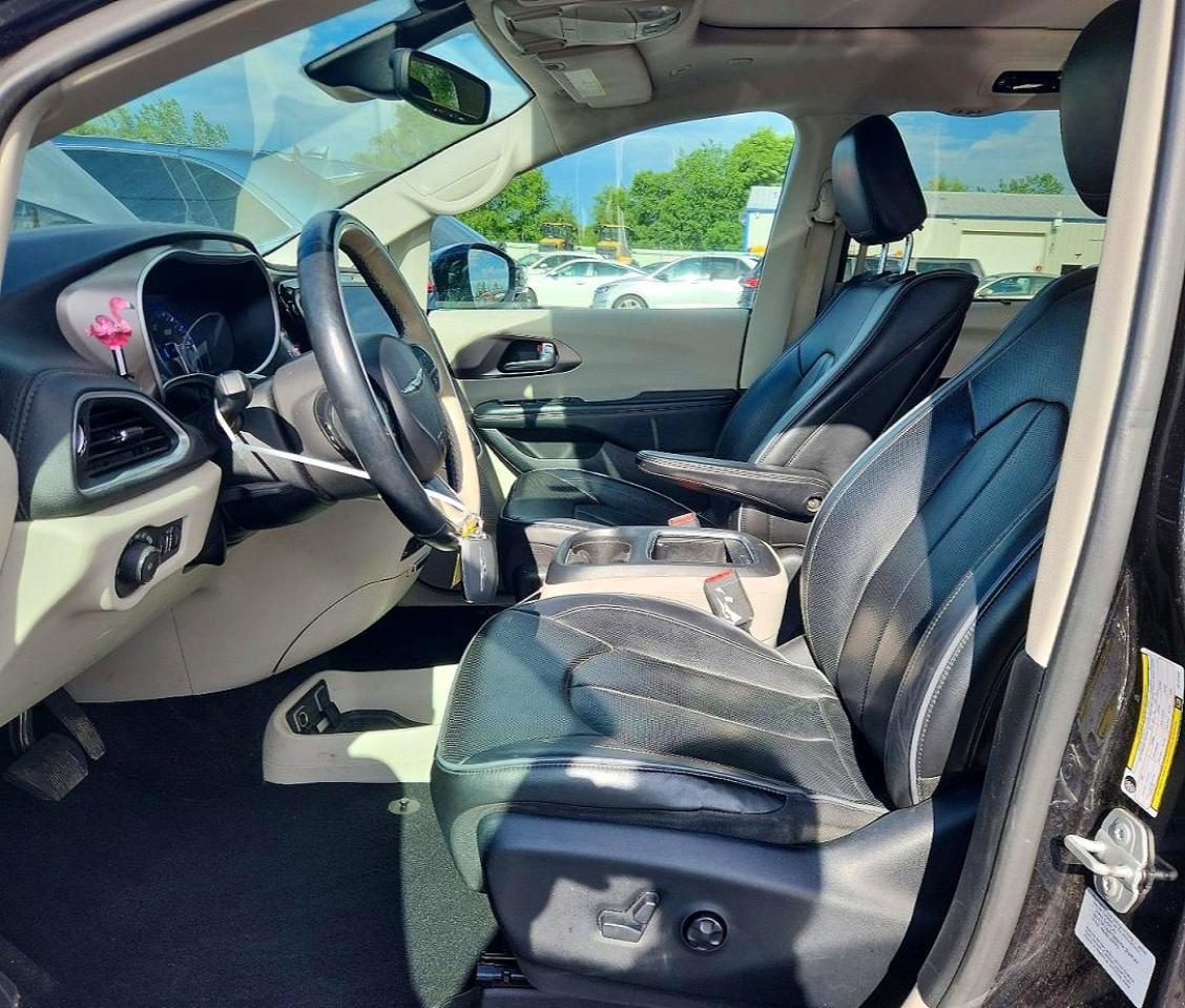 2018 Chrysler Pacifica Limited - Image 7