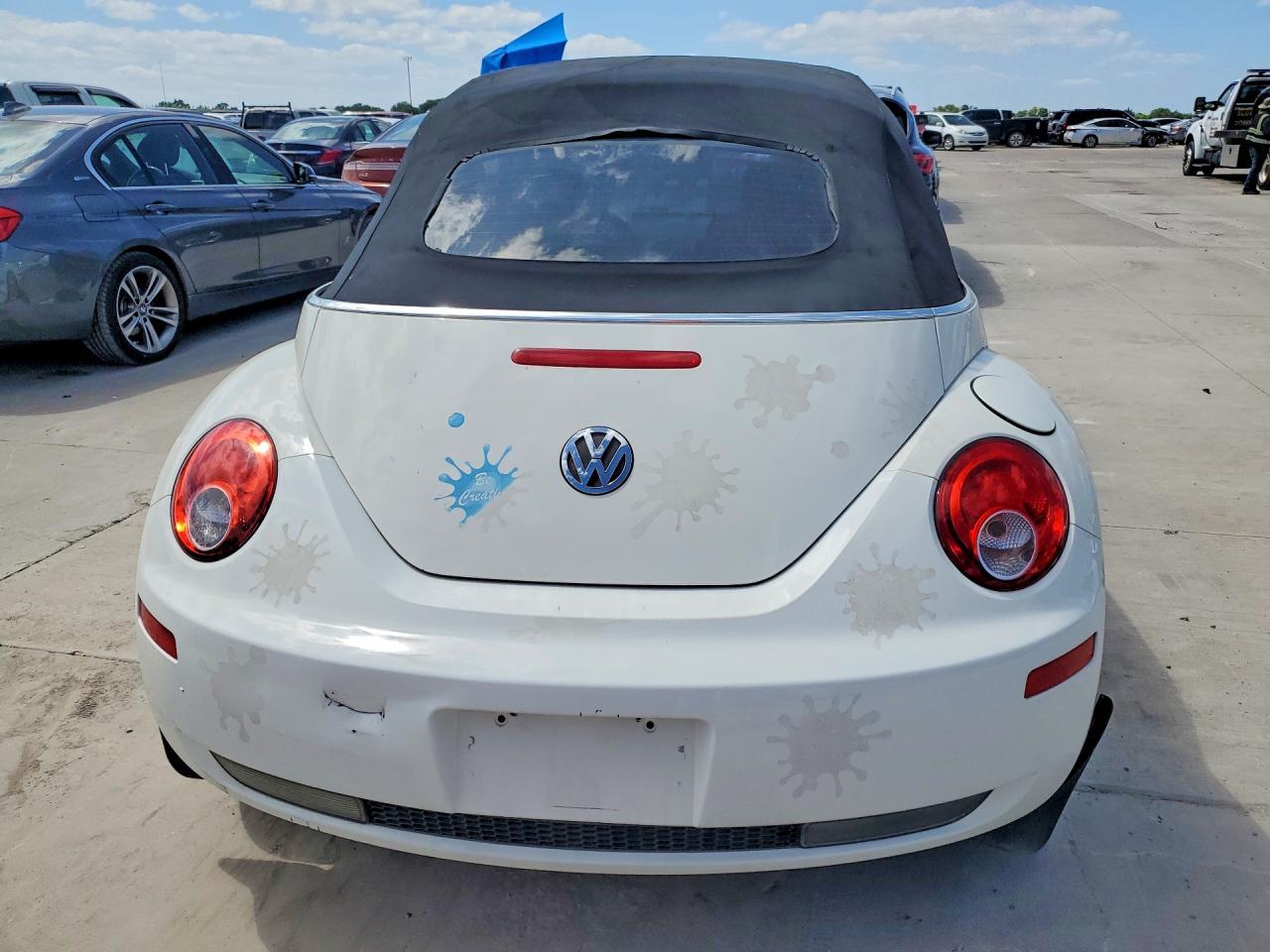 2007 Volkswagen New Beetle Triple White - Фото 6