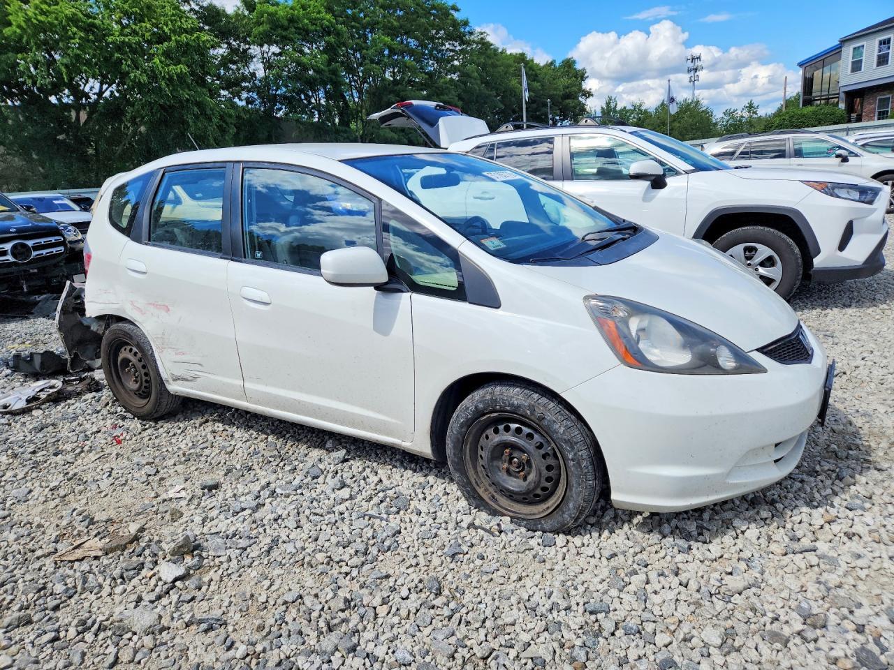 2013 Honda Fit - Image 4