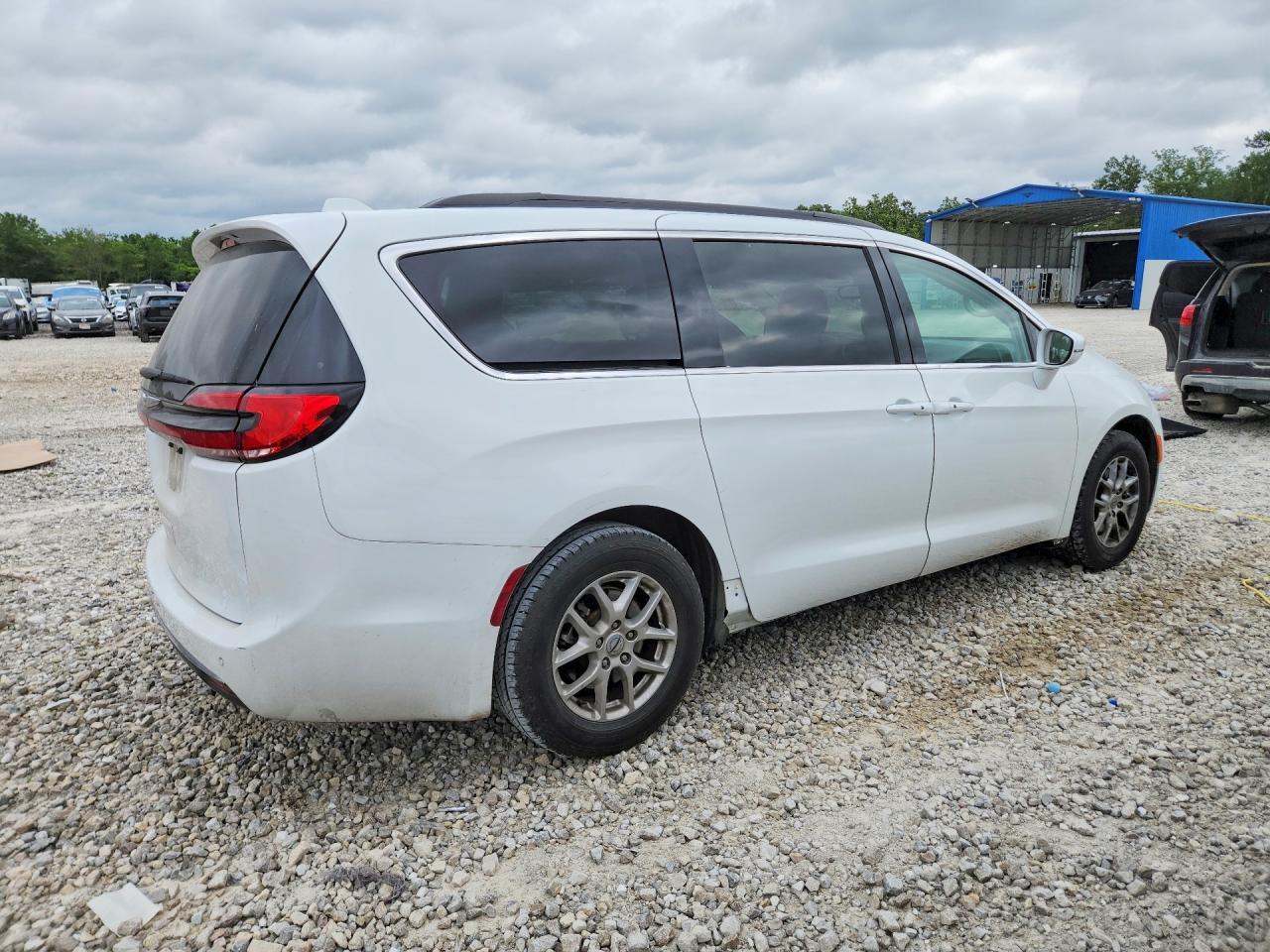 2022 Chrysler Pacifica Touring L - Фото 3