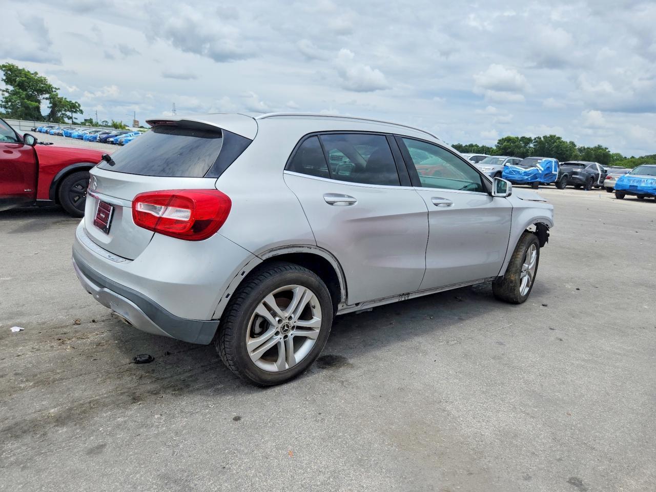 2018 Mercedes-Benz Gla 250 - Image 3