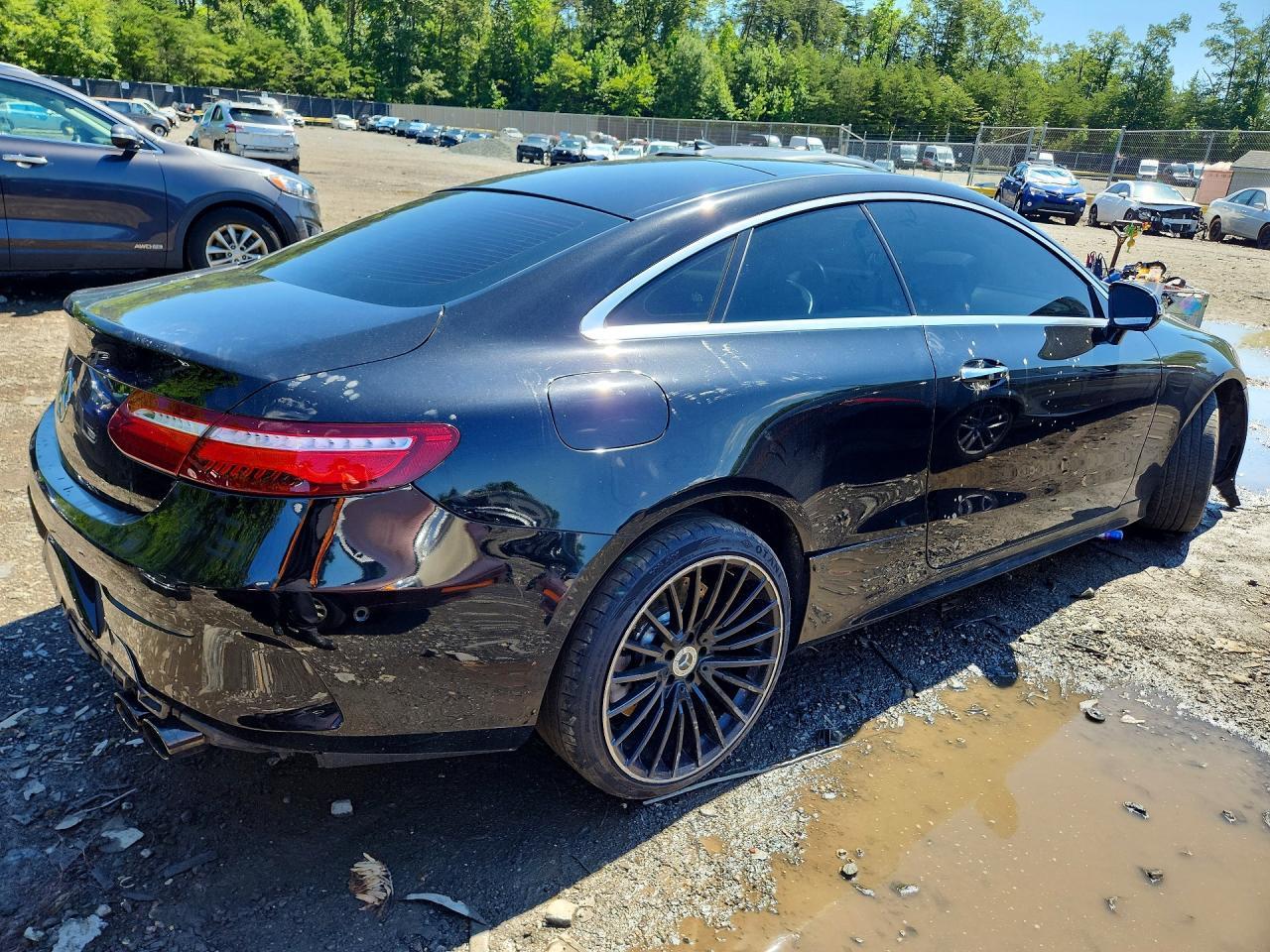 2018 Mercedes-Benz E 400 - Image 3