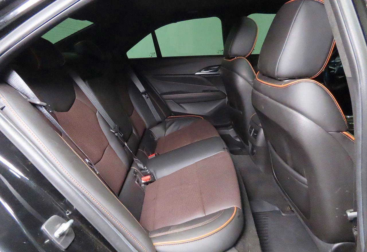 2022 Cadillac Ct4-V - Фото 6