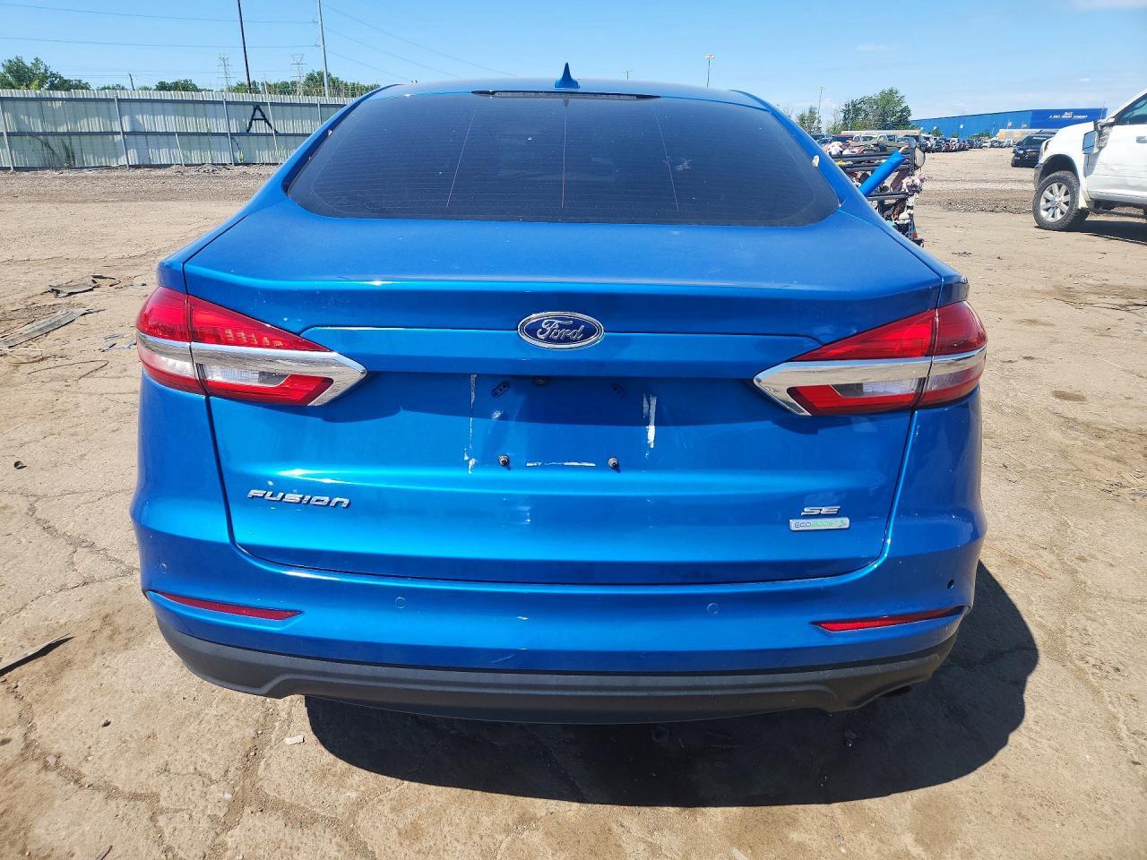 2020 Ford Fusion Se - Image 6