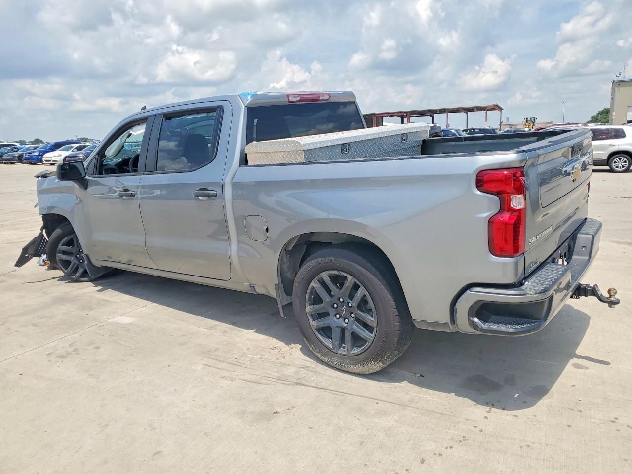 2023 Chevrolet Silverado C1500 Custom - Фото 2