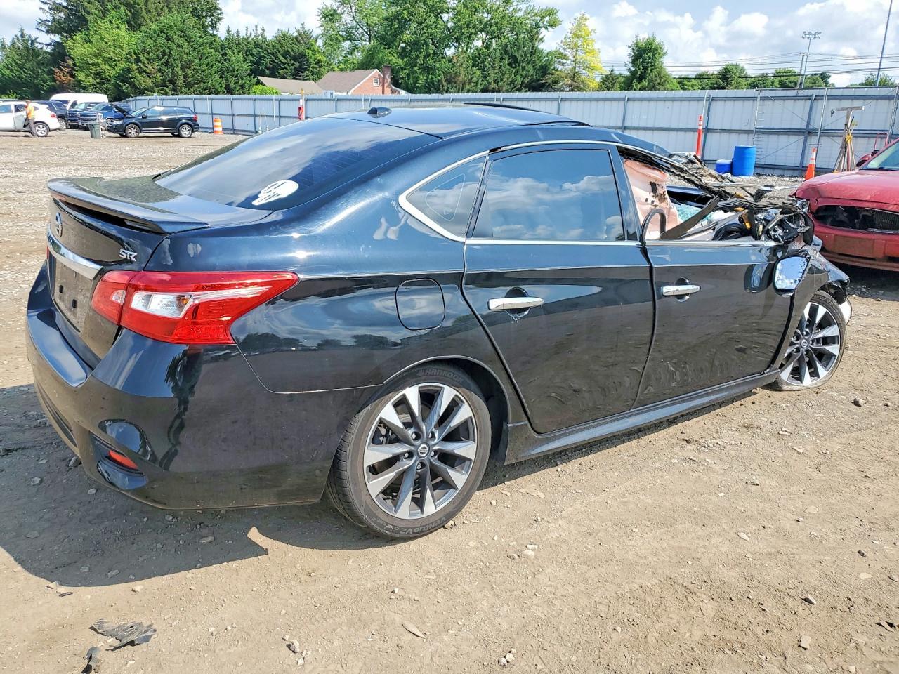 2019 Nissan Sentra Sr - Фото 3