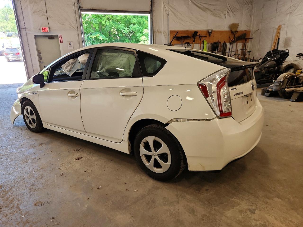 2014 Toyota Prius Three - Image 2