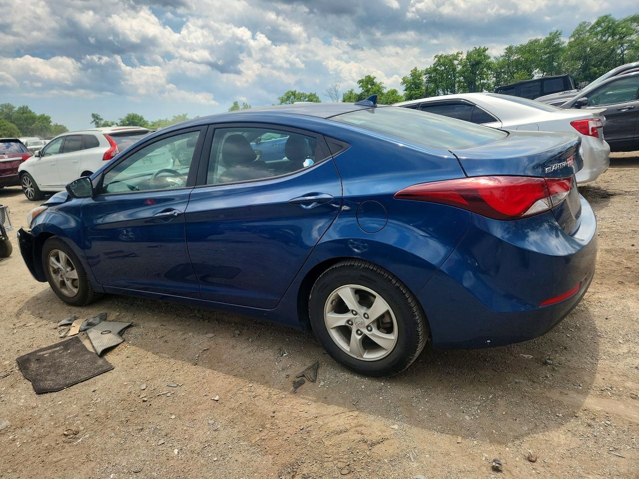2014 Hyundai Elantra Se - Image 2