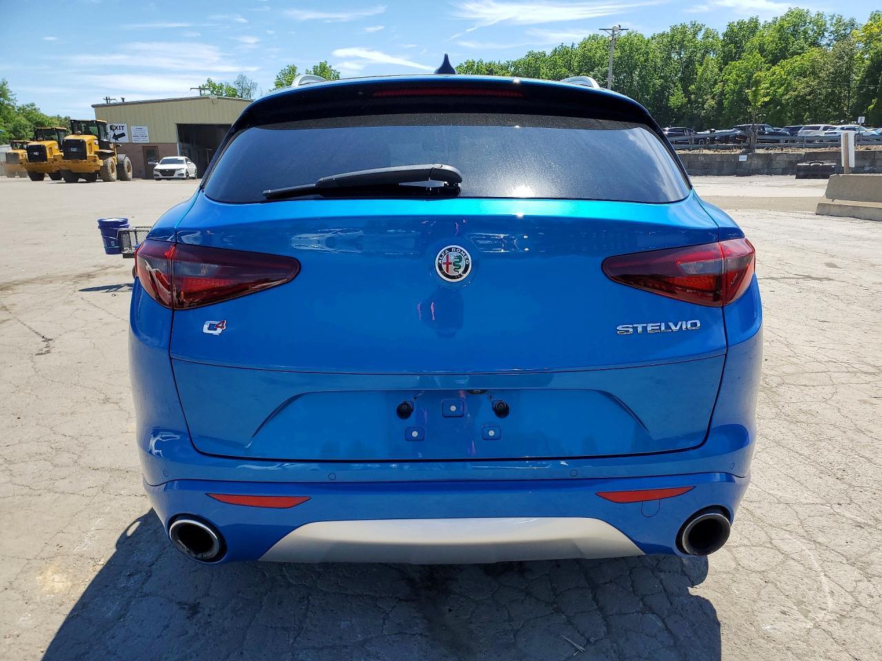 2021 Alfa Romeo Stelvio Ti - Image 6
