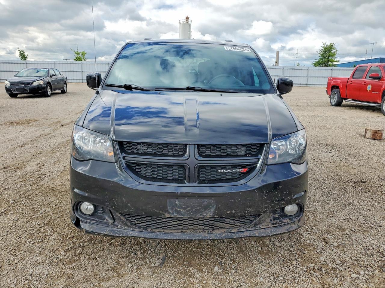 2017 Dodge Grand Caravan - Image 5
