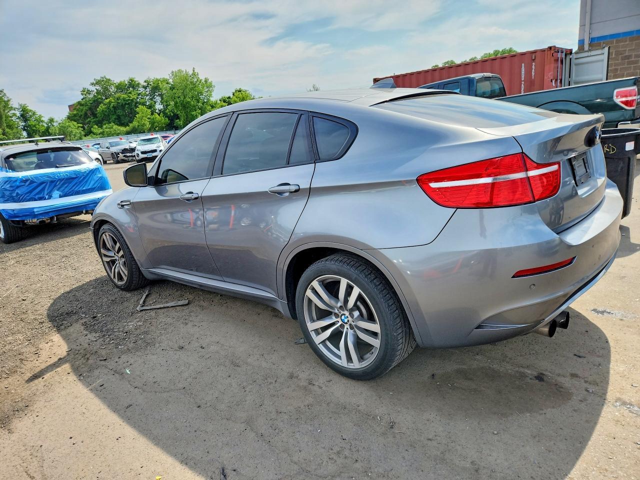 2010 BMW X6 M - Image 2