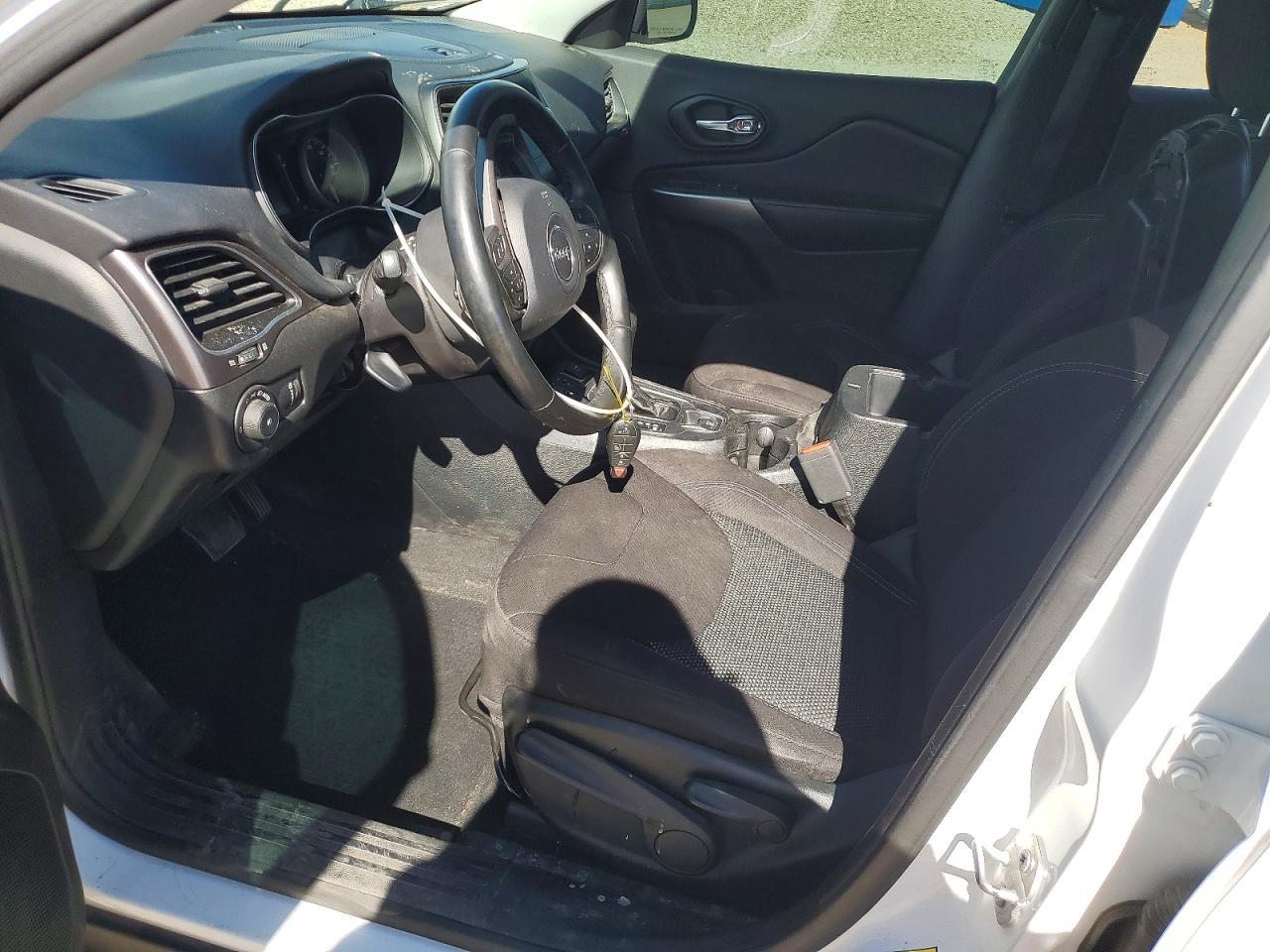 2019 Jeep Cherokee Latitude - Image 7
