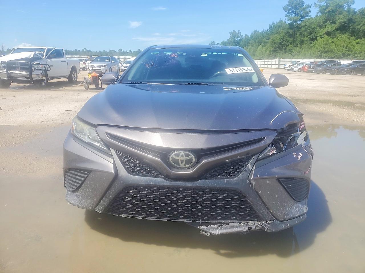2018 Toyota Camry Se - Фото 5
