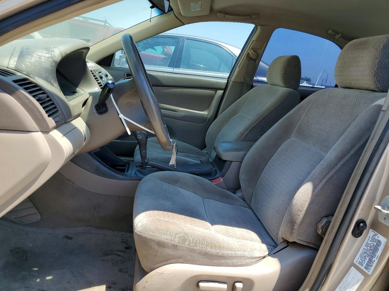 2002 Toyota Camry Le V6 - Image 7
