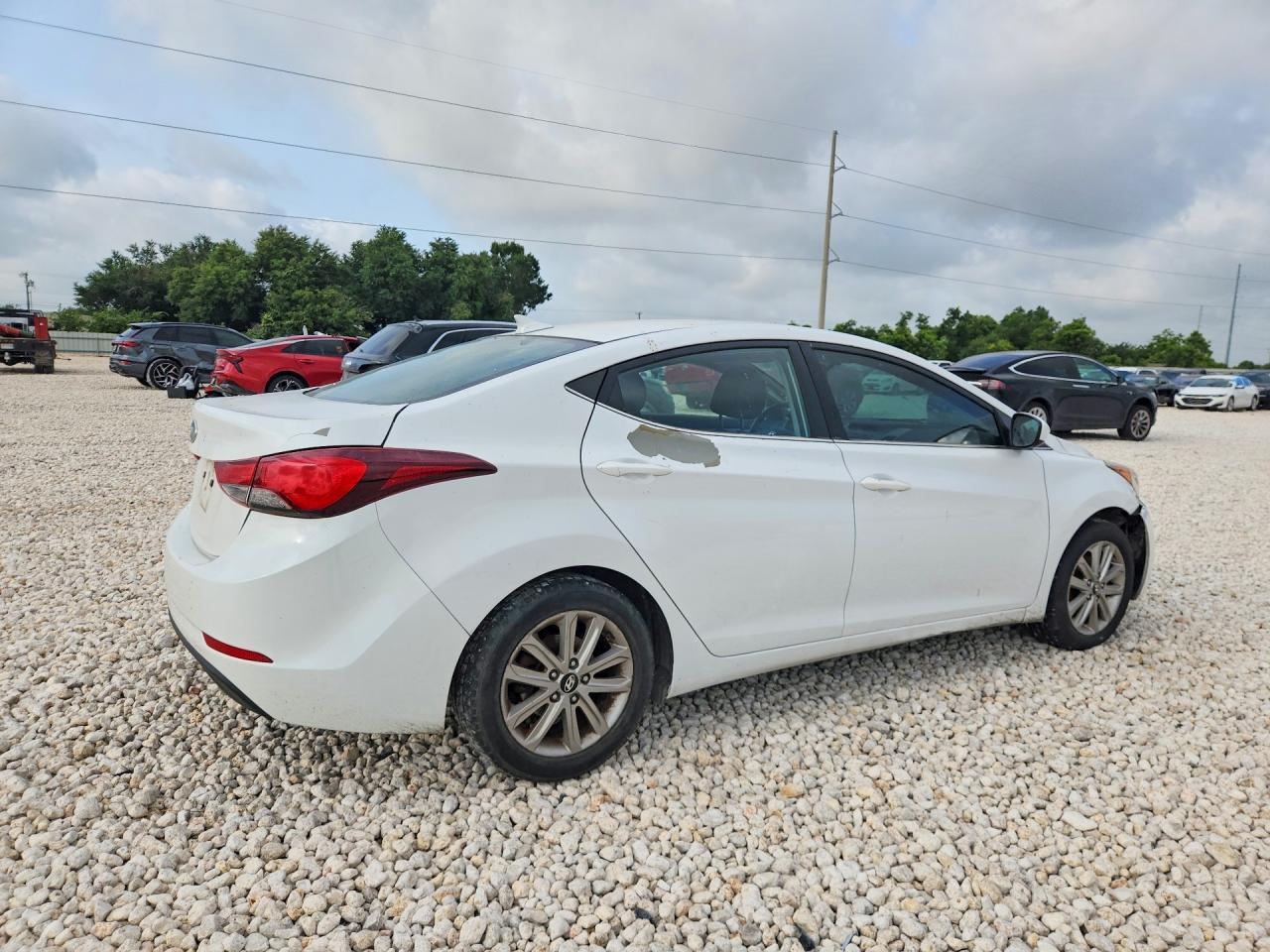 2015 Hyundai Elantra Se - Фото 3