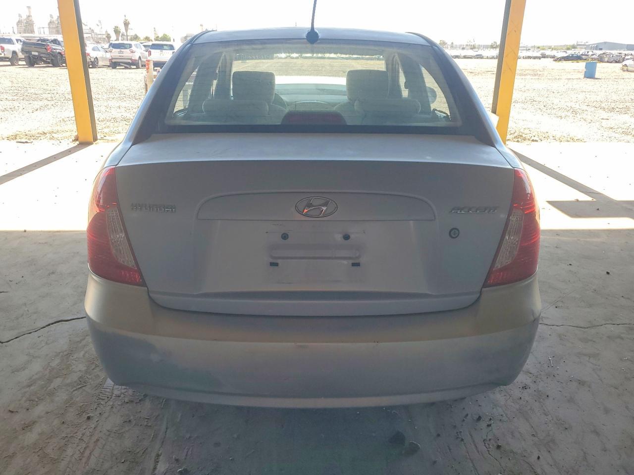 2011 Hyundai Accent Gls - Фото 6