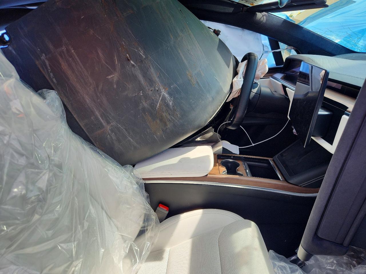 2023 Tesla Model X - Фото 7