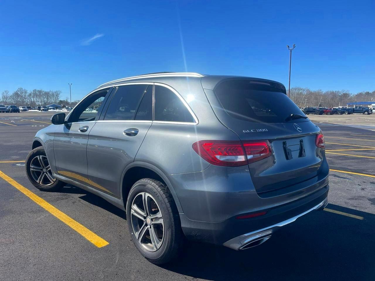 2017 Mercedes-Benz Glc 300 4Matic - Фото 3