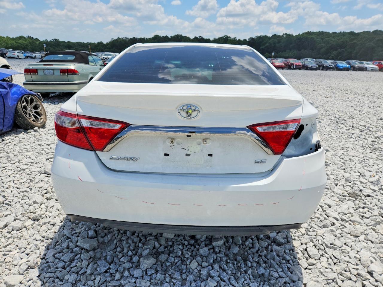 2015 Toyota Camry Se - Фото 6