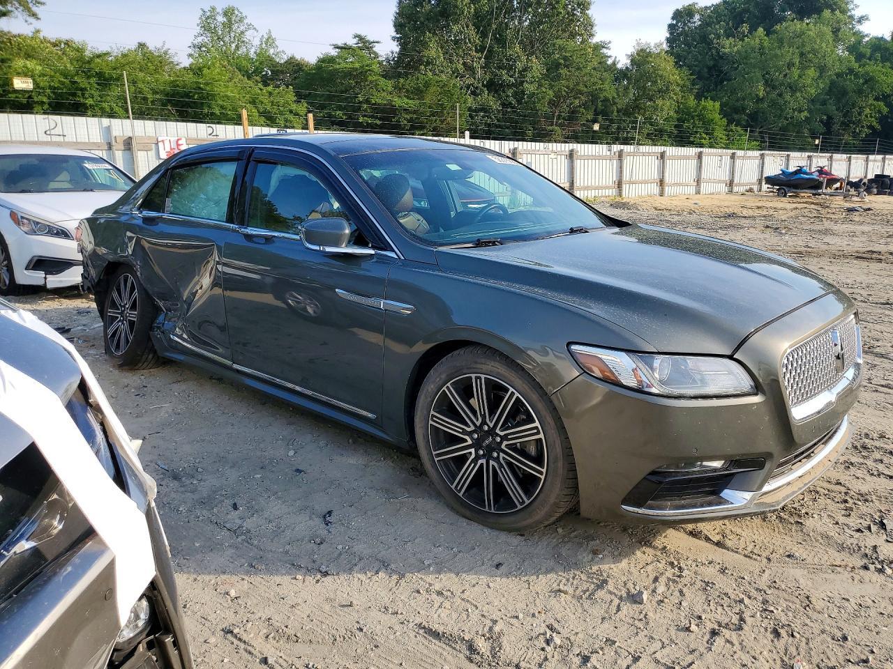 2017 Lincoln Continental Reserve - Фото 4