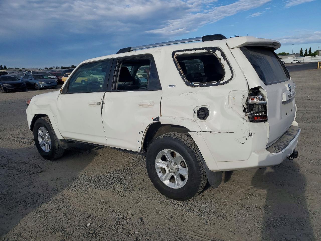 2019 Toyota 4Runner Sr5 - Фото 2