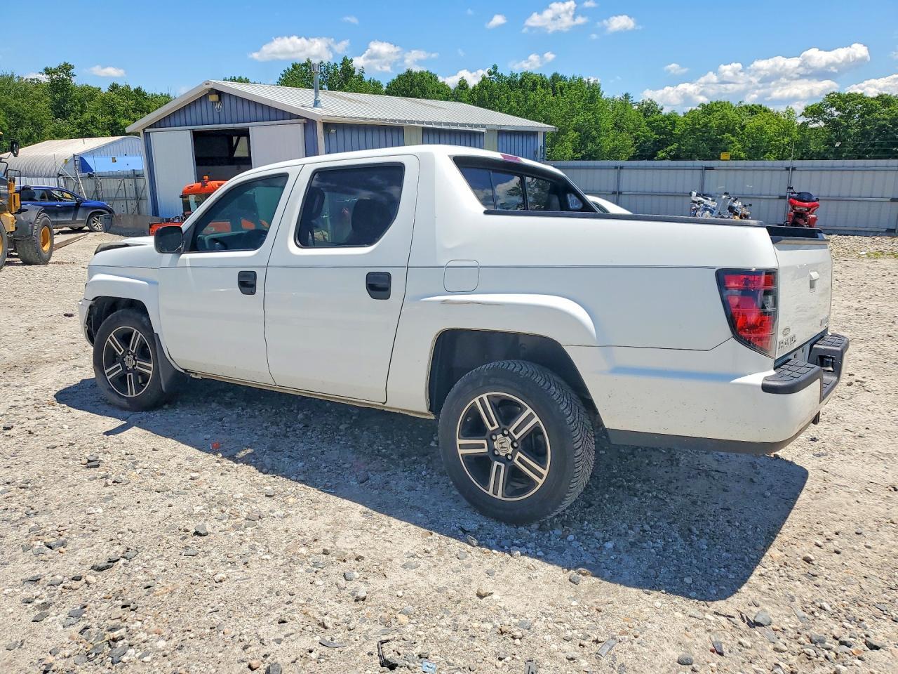 2013 Honda Ridgeline Sport - Фото 2