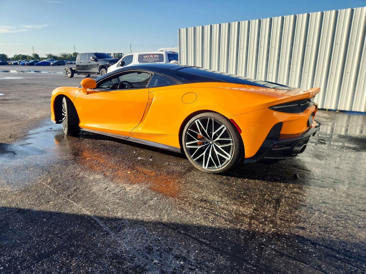 2023 Mclaren Automotive Gt - Image 2