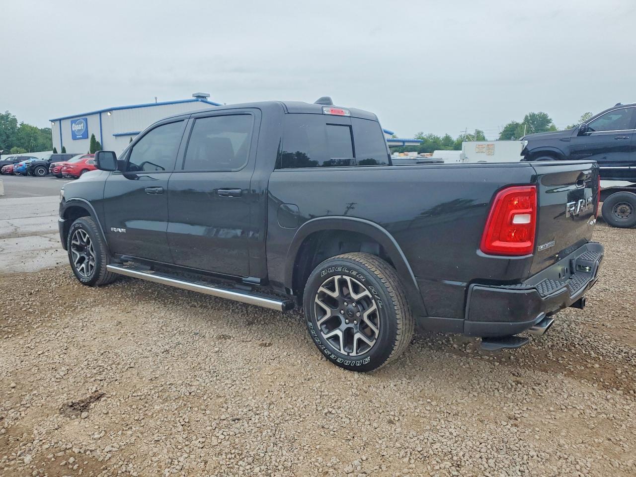 2025 Ram 1500 Laramie - Фото 2