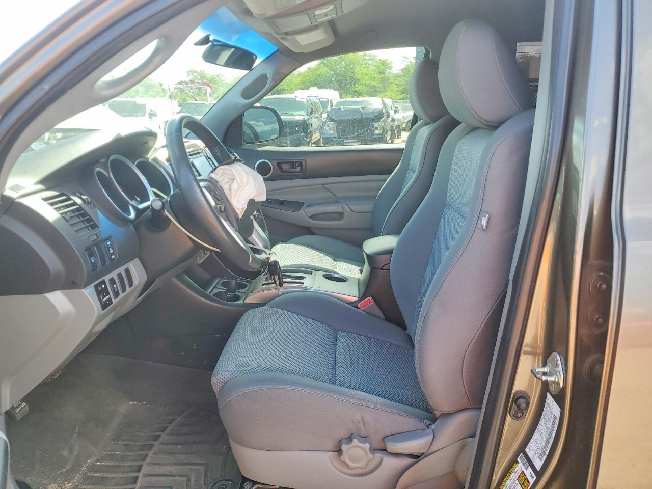 2014 Toyota Tacoma Double Cab Prerunner - Image 7