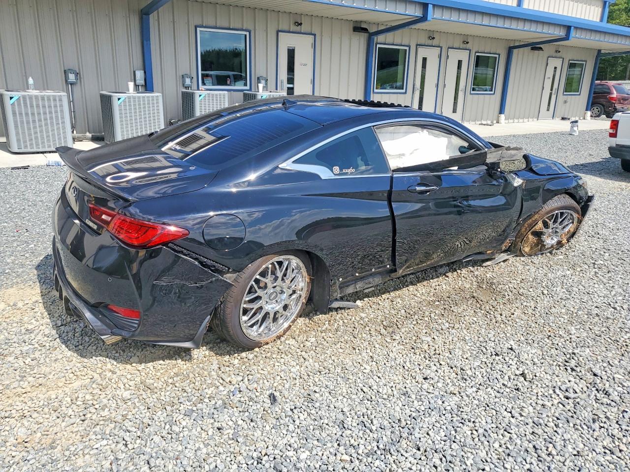 2017 Infiniti Q60 3.0T Premium - Image 3