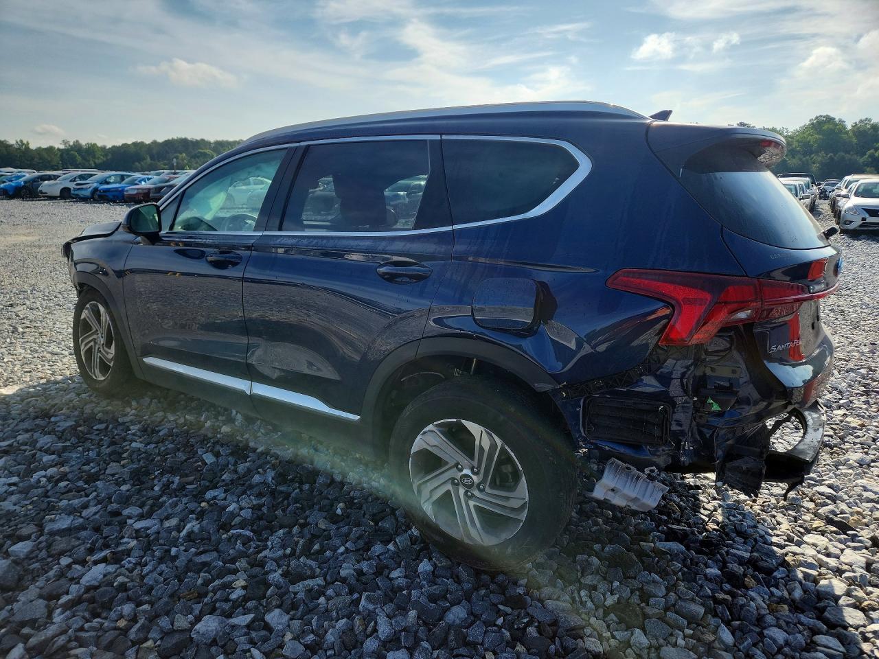 2022 Hyundai Santa Fe - Image 2