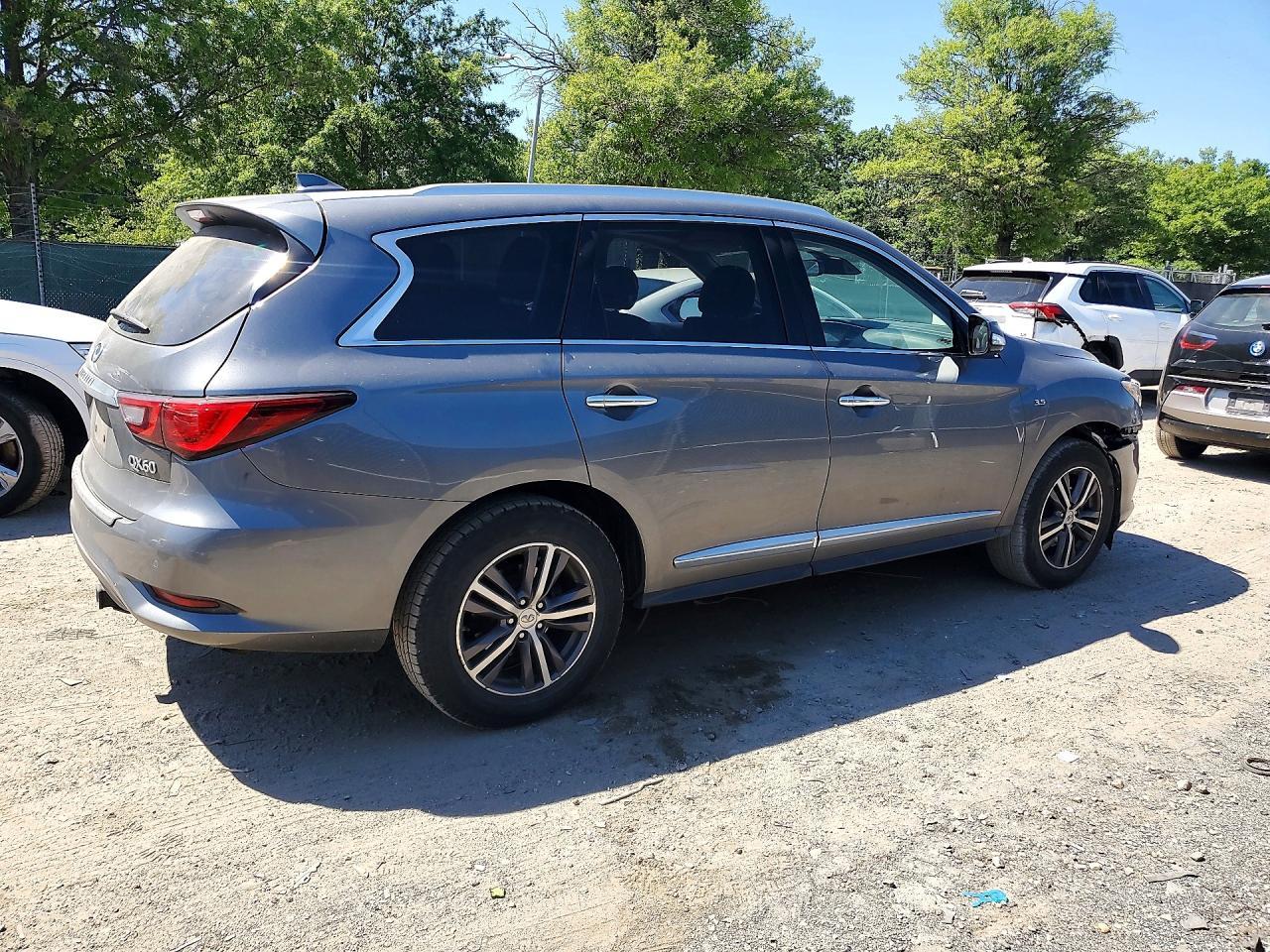 2019 Infiniti Qx60 Luxe - Фото 3