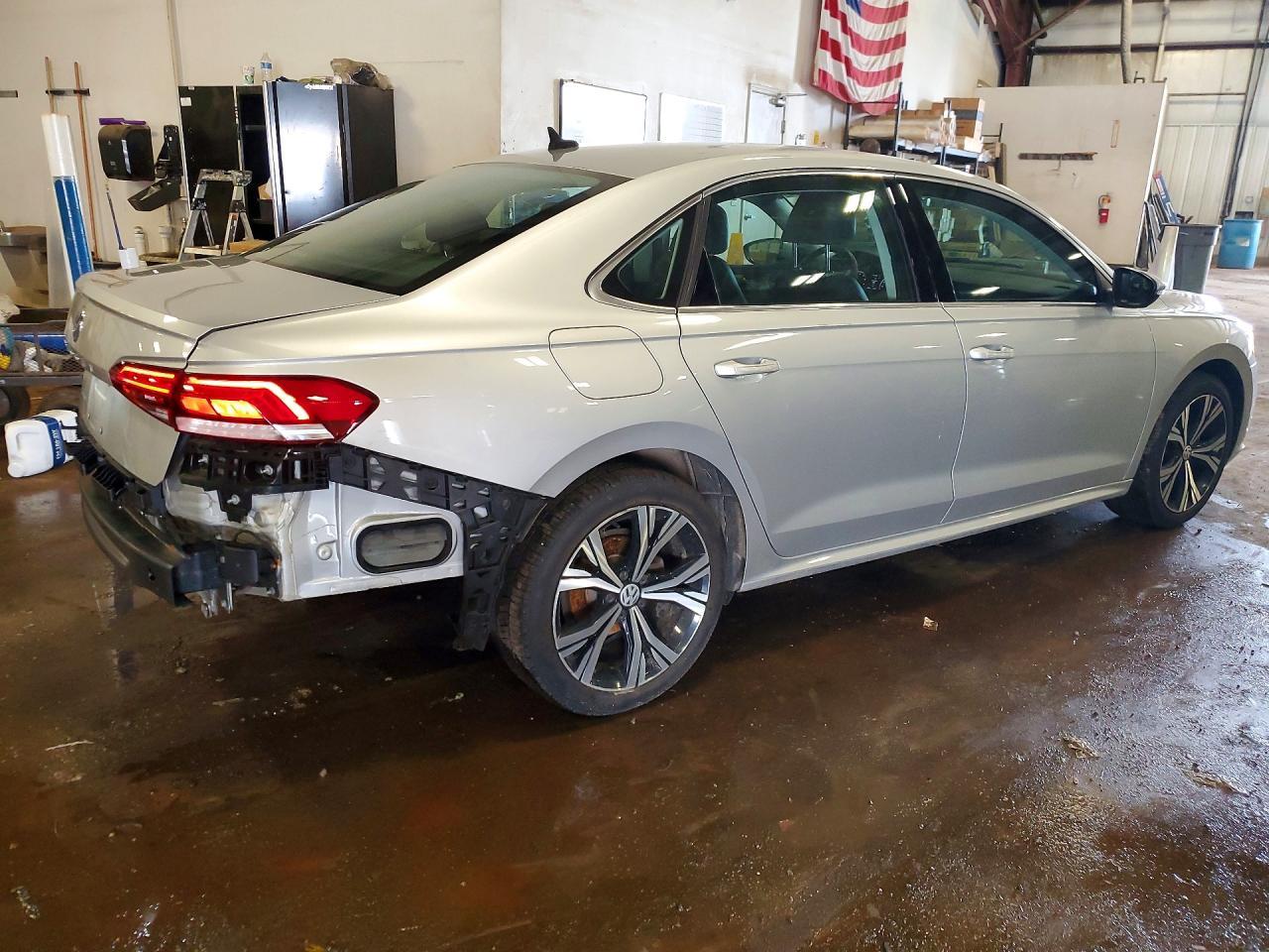 2021 Volkswagen Passat Se - Фото 3
