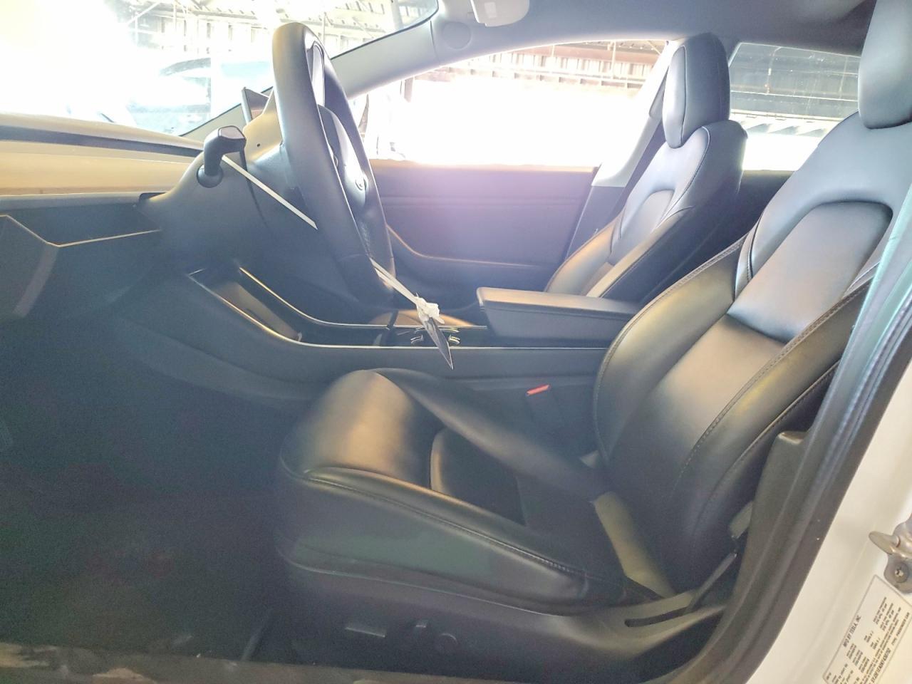 2019 Tesla Model 3 - Image 7