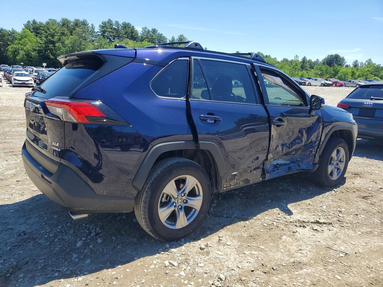 2024 Toyota Rav4 Hybrid Xle - Фото 3