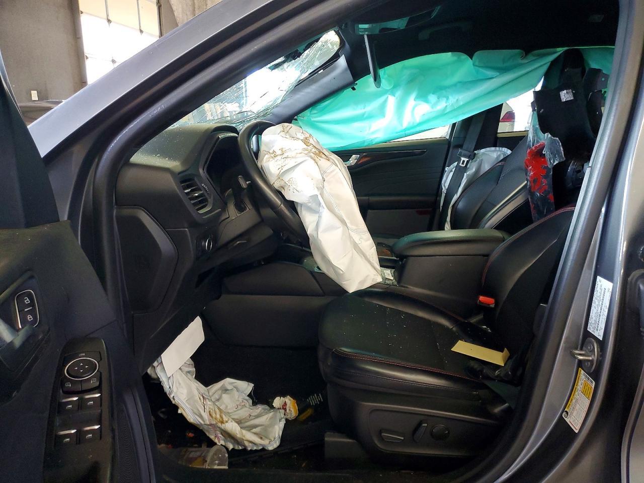 2023 Ford Escape St Line - Image 7