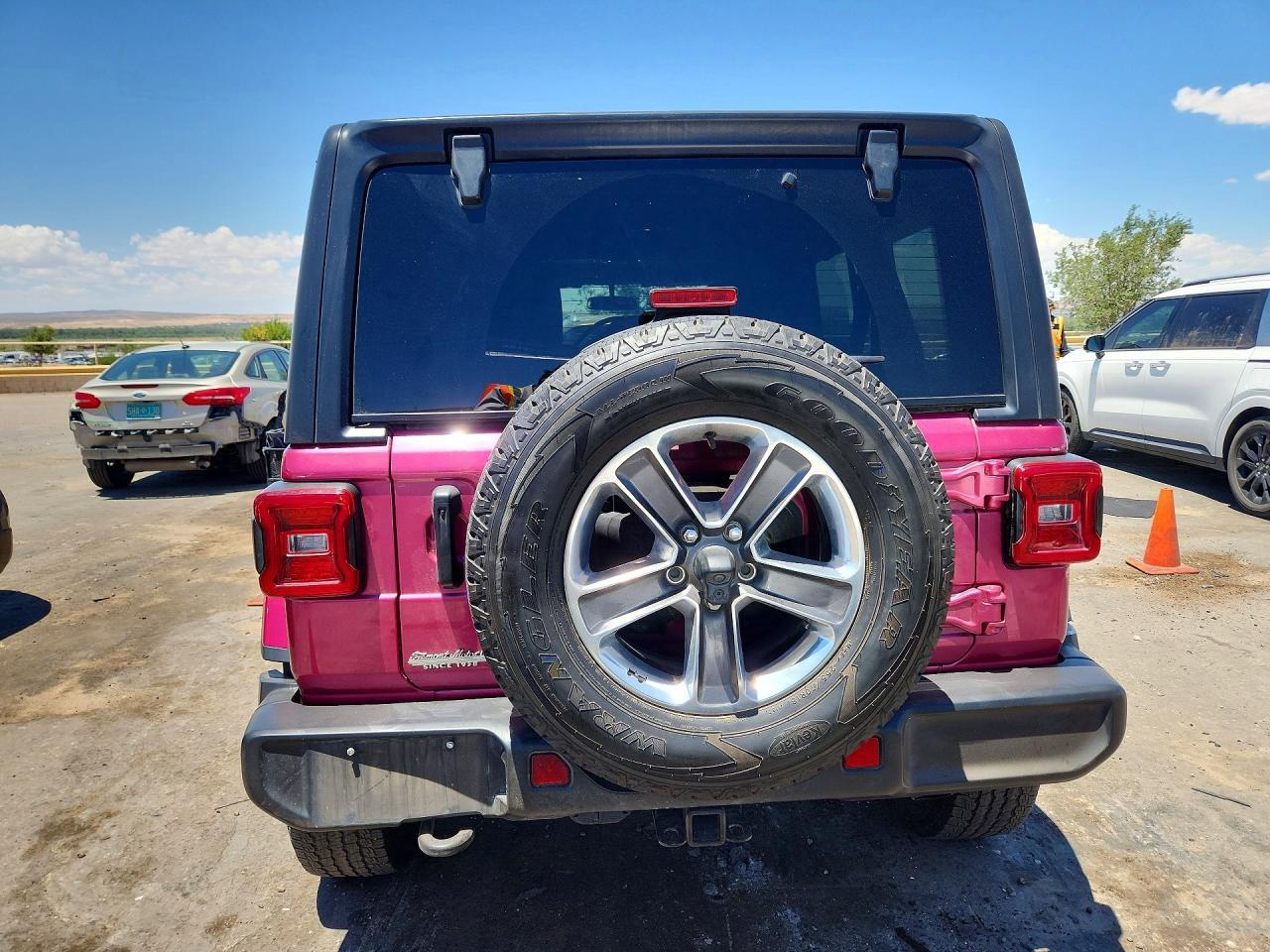 2021 Jeep Wrangler Unlimited Sahara - Фото 6