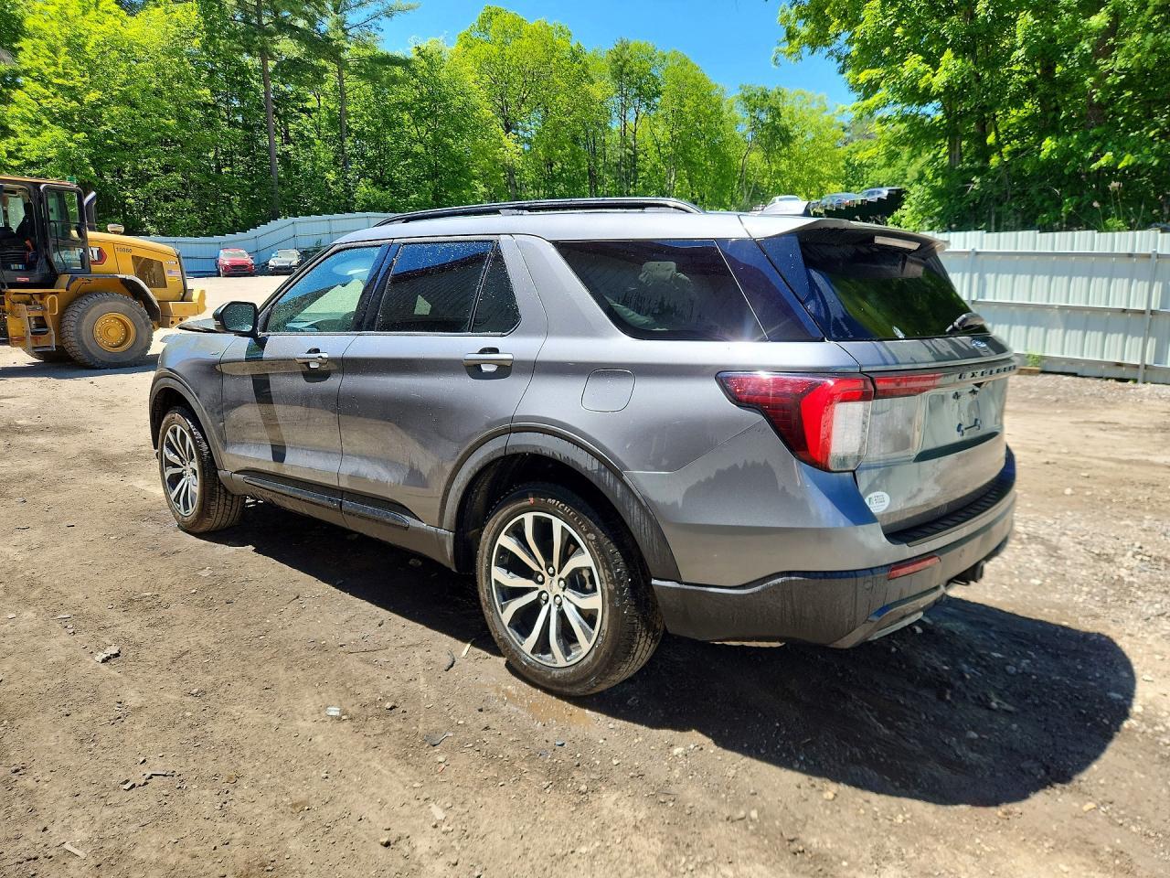 2026 Ford Explorer St-Line - Фото 2