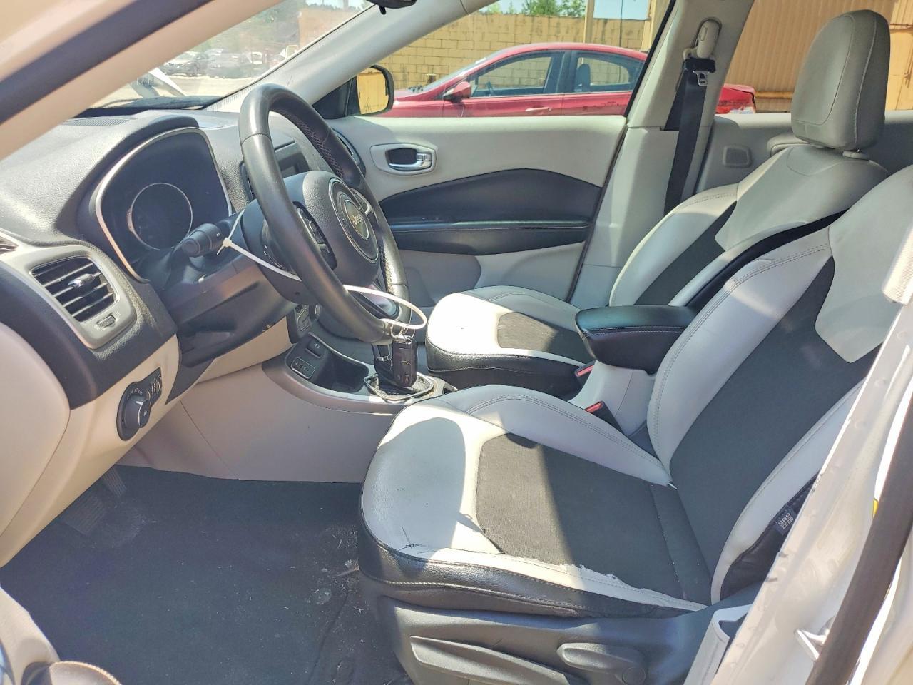 2021 Jeep Compass Latitude - Image 7
