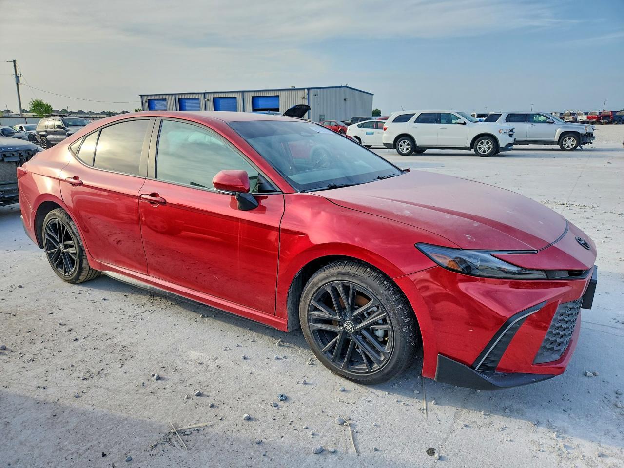 2025 Toyota Camry - Фото 4