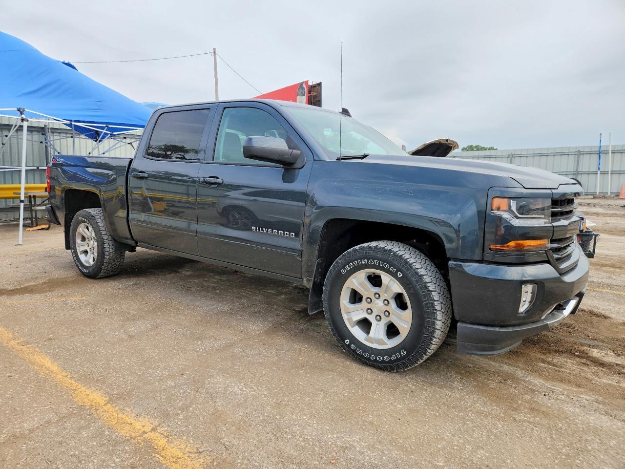 2017 Chevrolet Silverado - Image 4
