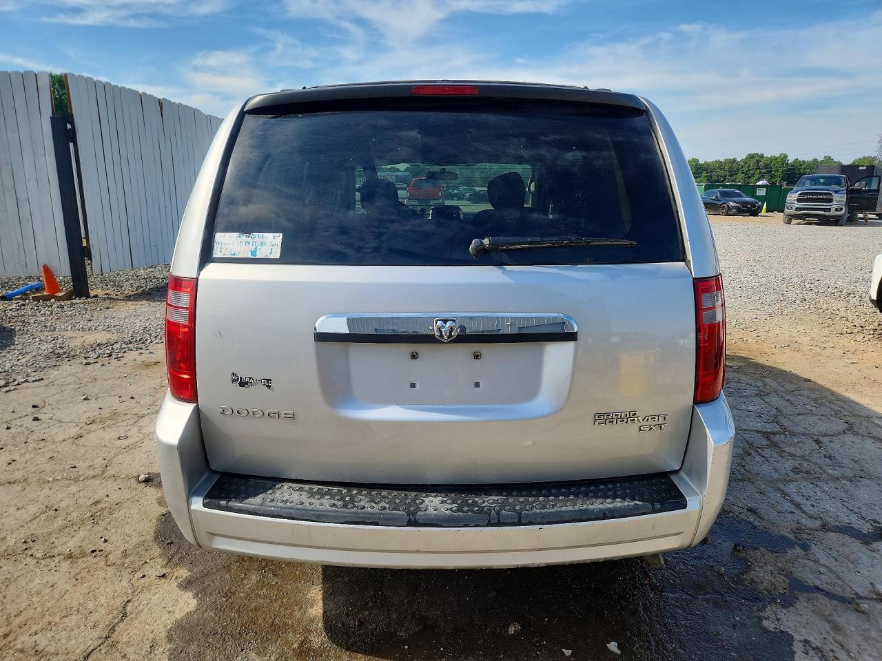 2010 Dodge Grand Caravan Sxt - Image 6