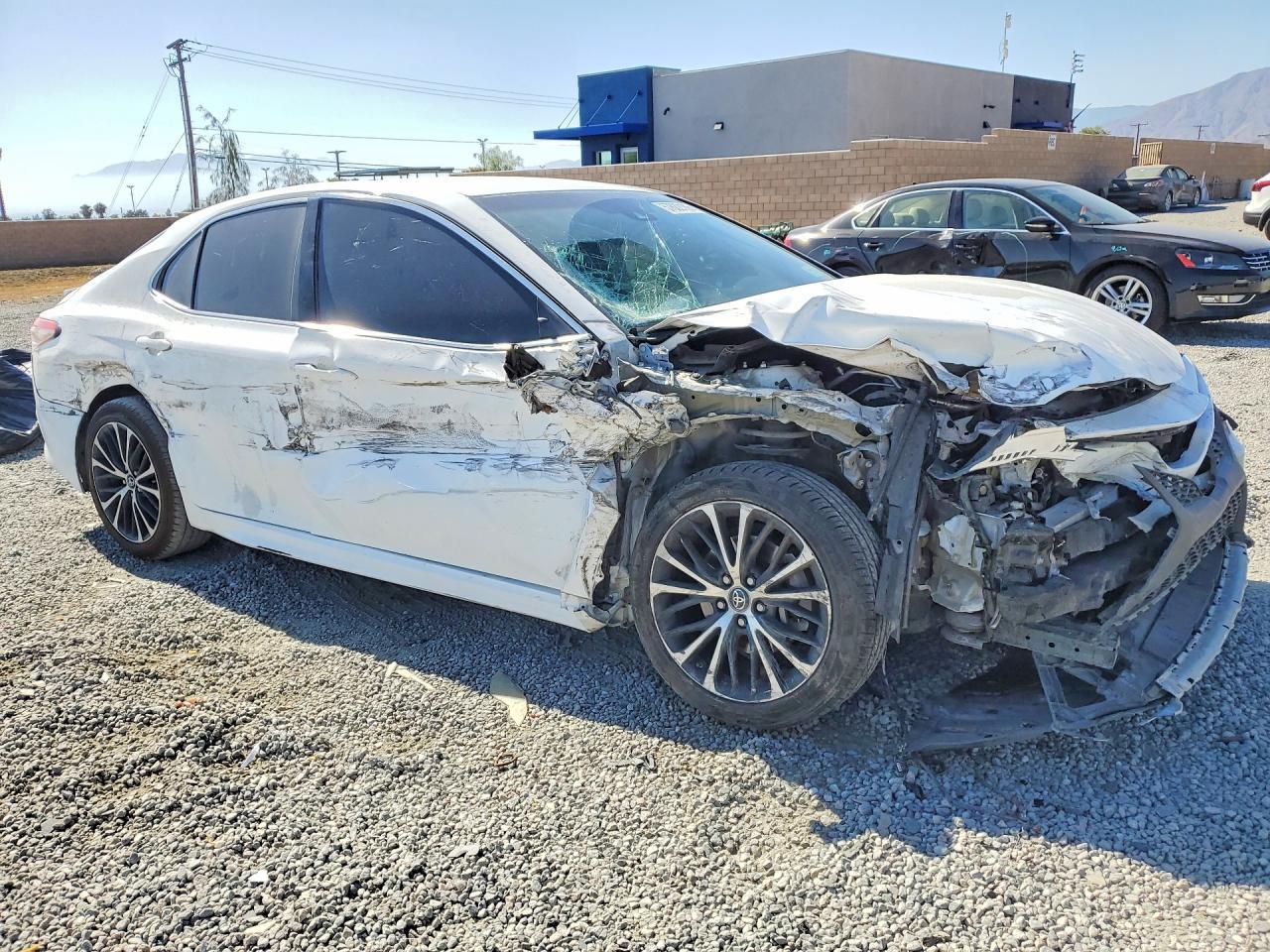 2018 Toyota Camry Se - Фото 4