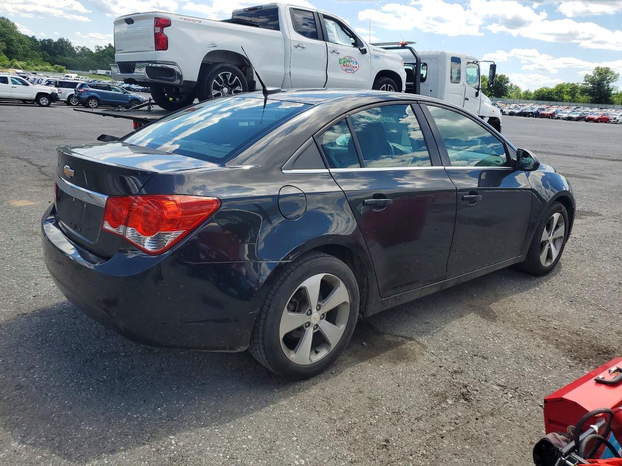 2011 Chevrolet Cruze Lt - Image 3