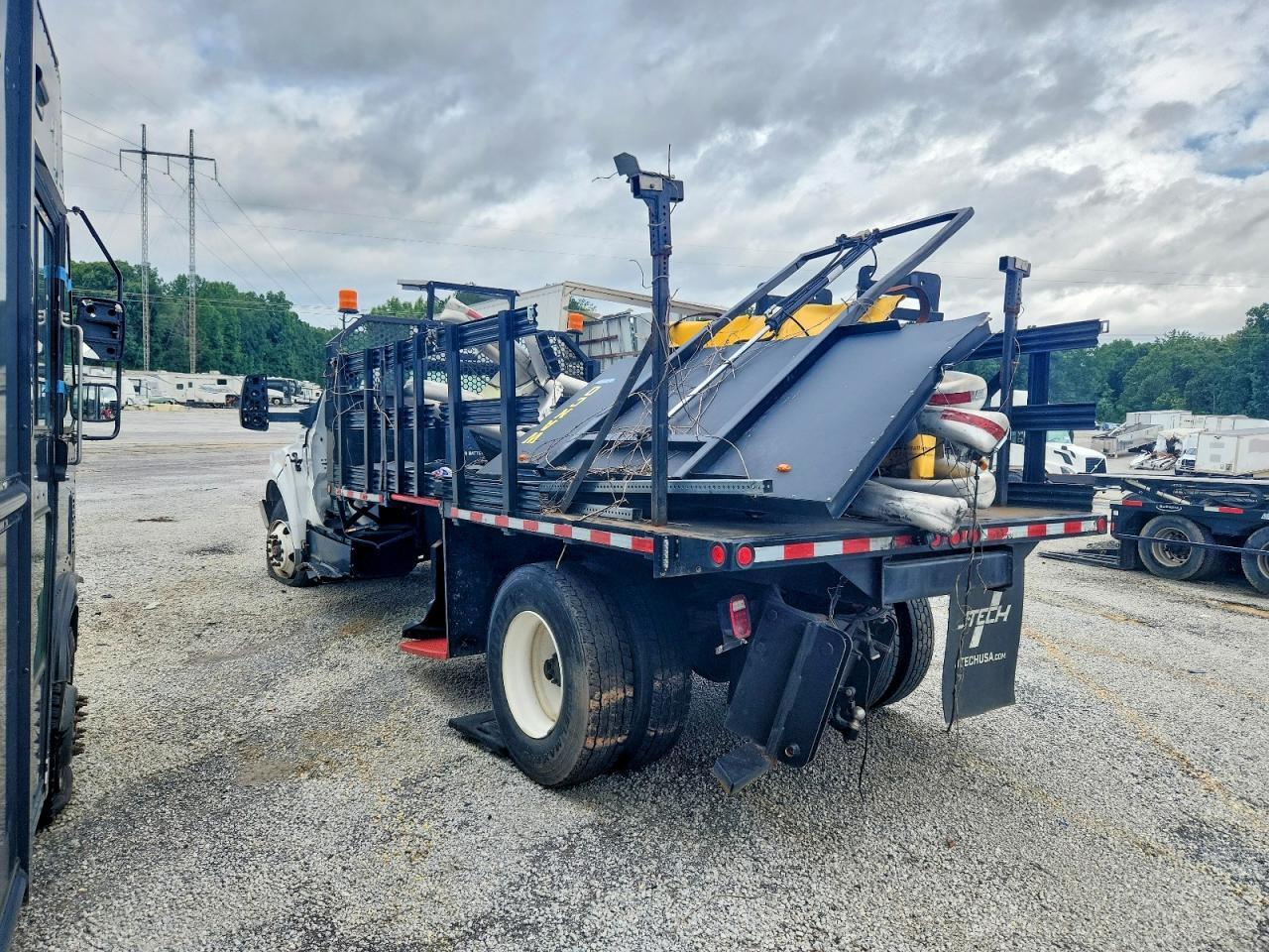 2023 Ford F650 - Фото 3