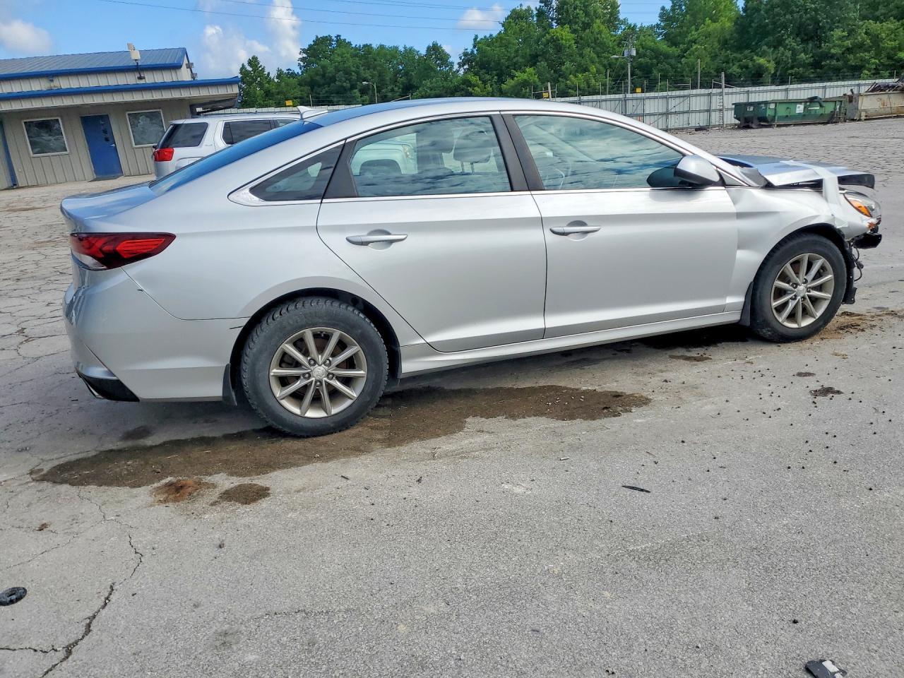 2019 Hyundai Sonata Se - Image 3