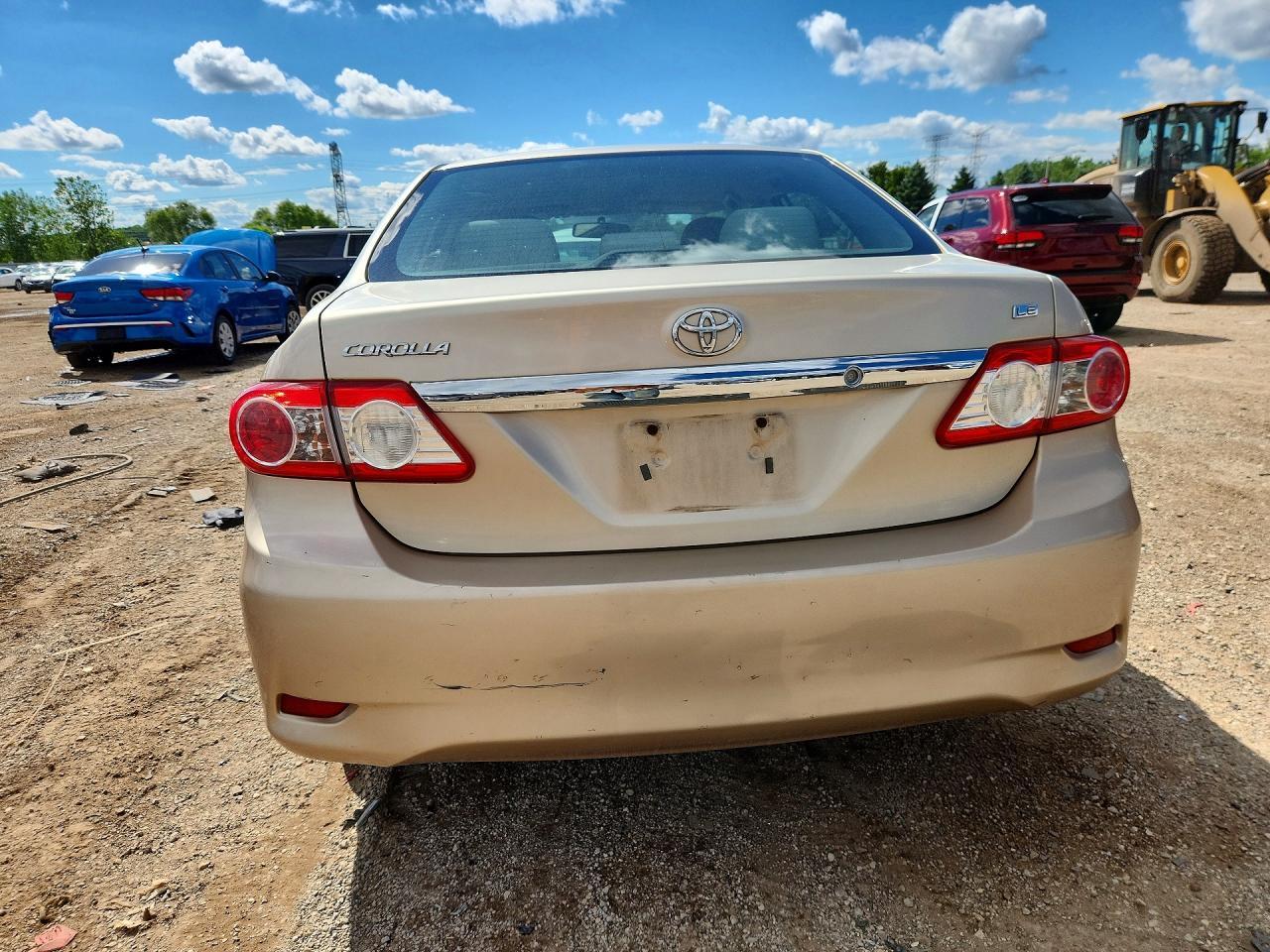 2011 Toyota Corolla Le - Фото 6