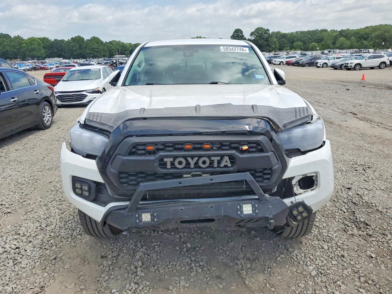 2018 Toyota Tacoma Sr - Фото 5