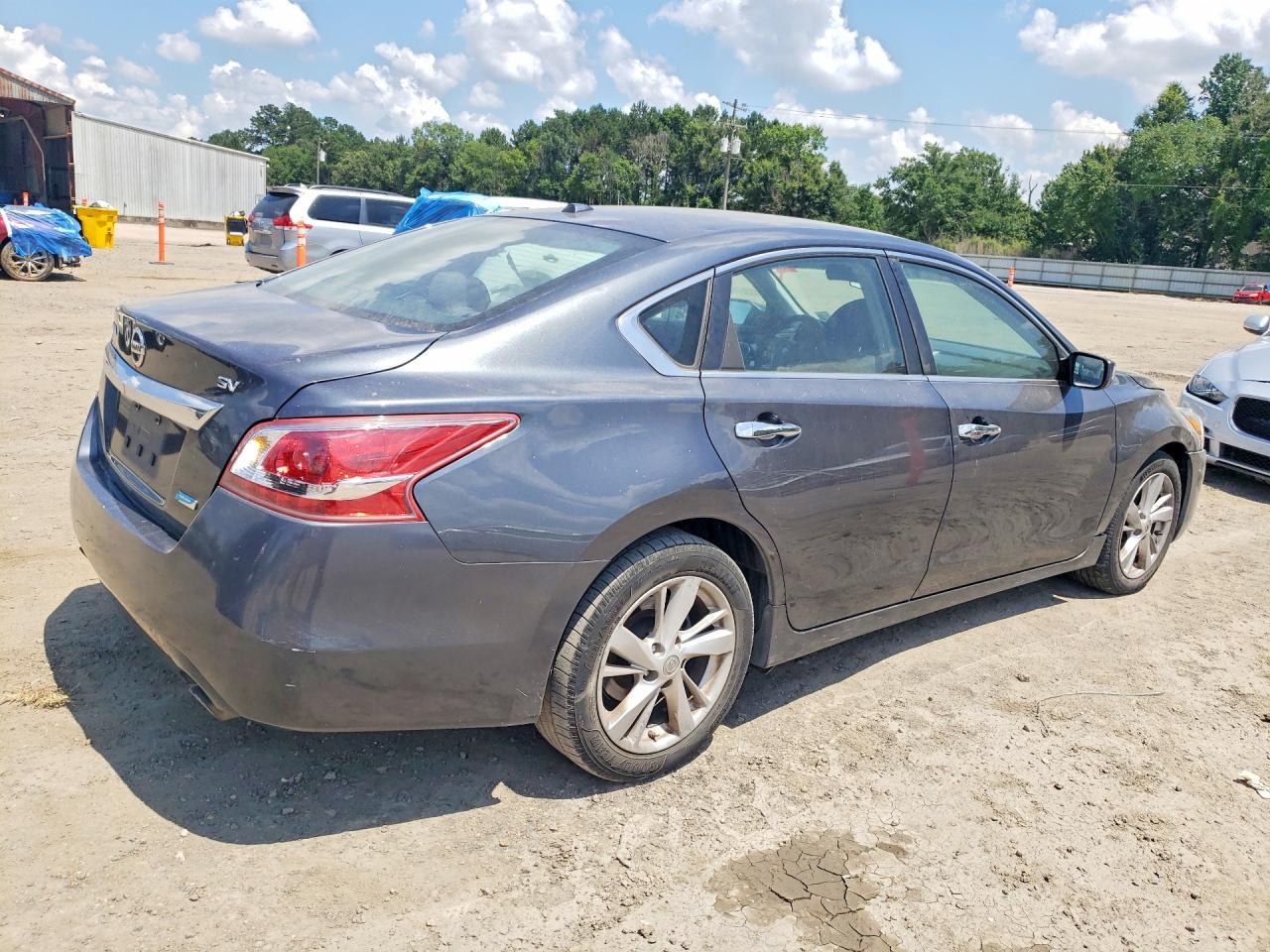 2013 Nissan Altima 2.5 - Image 3
